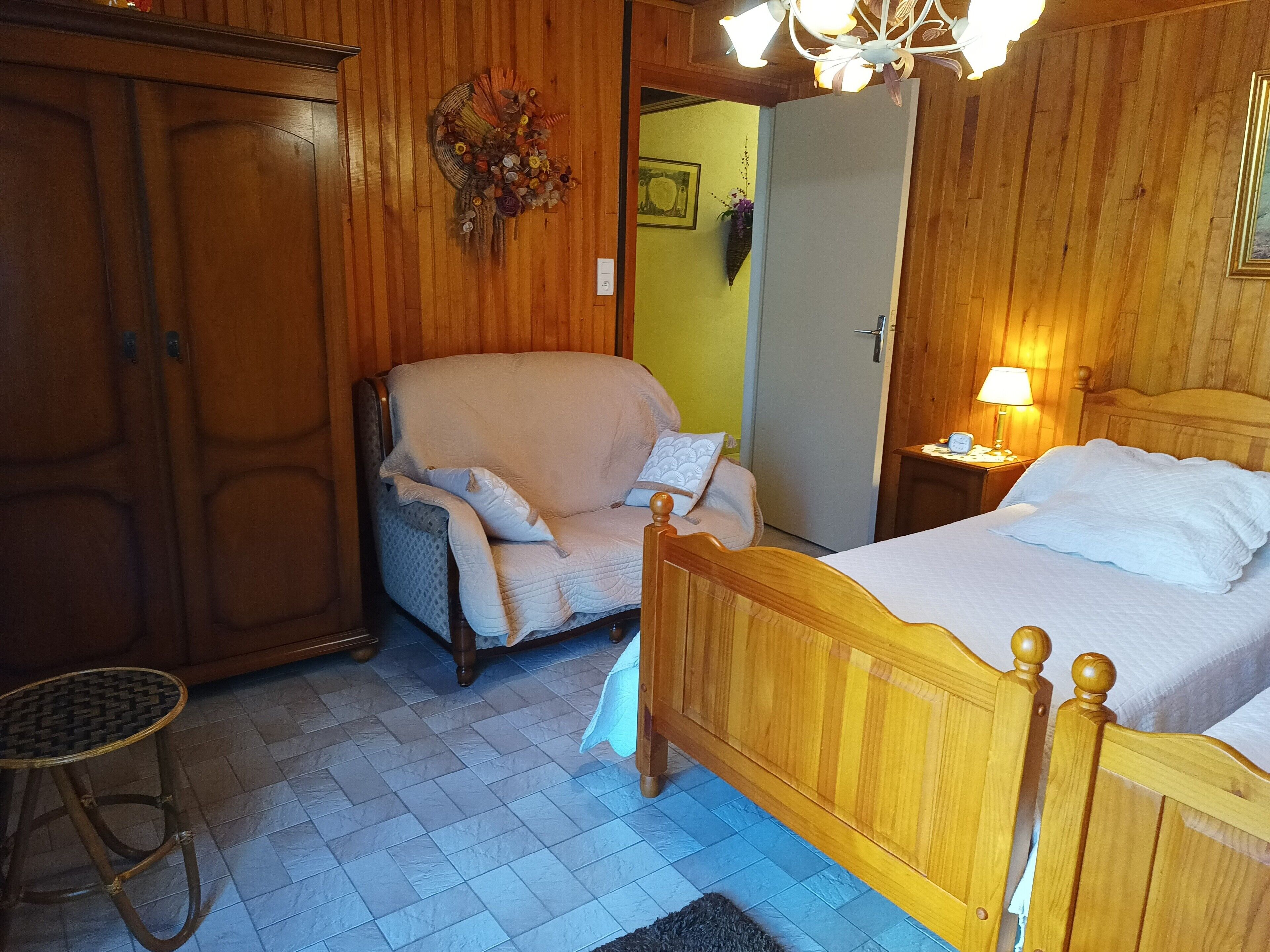 1 bedroom, iron/ironing board, WiFi