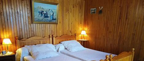 1 chambre, fer et planche à repasser, Wi-Fi