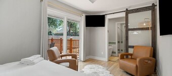 The Cedar House in Highland Park