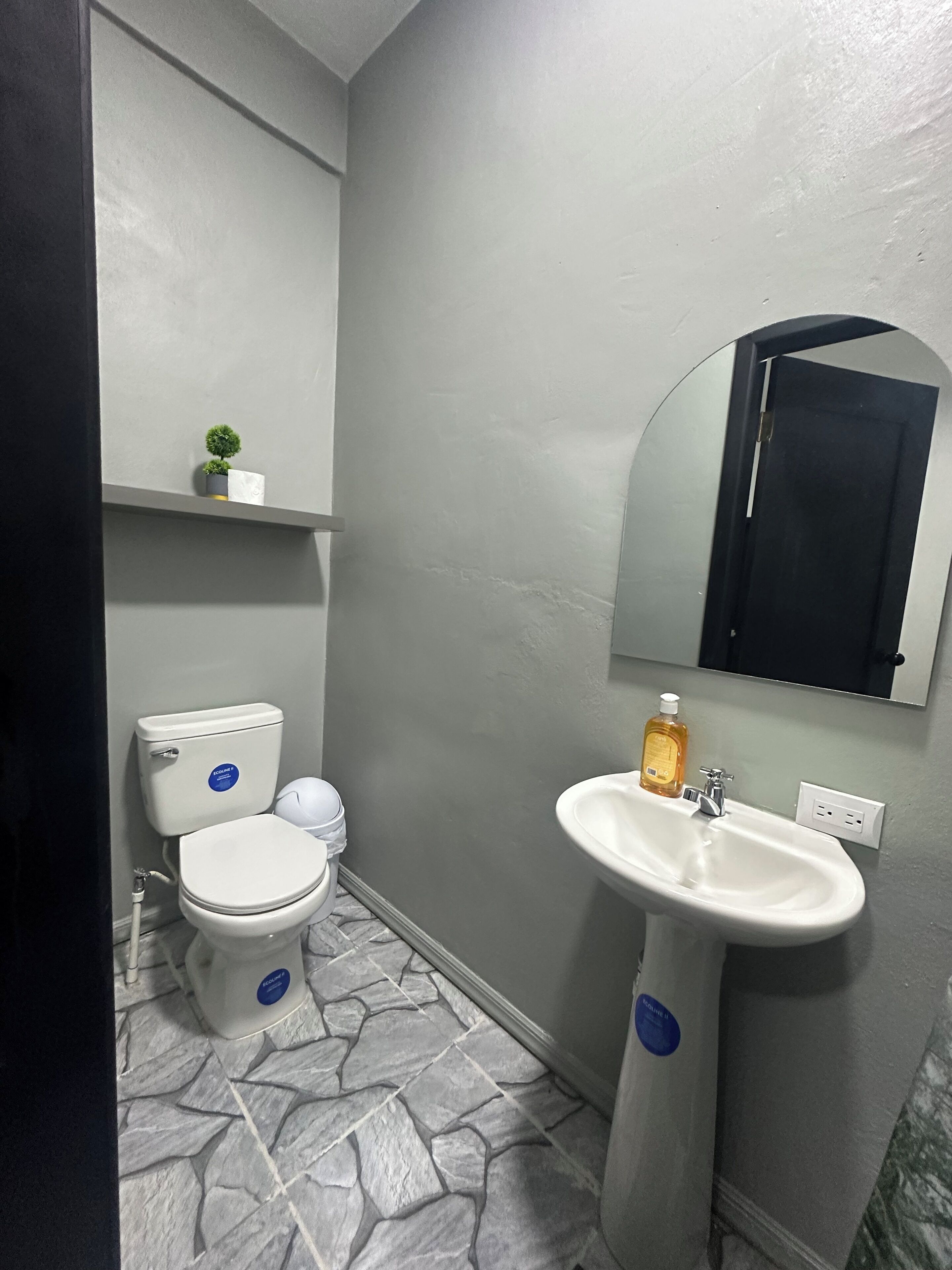 Comfort Single Room, Patio, Courtyard View | Bathroom