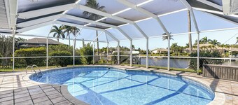 Sunset Reach ...Waterfront Family Pool Home - Gulf Access -  Sunset Views -