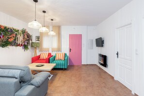 Living area - Primavera Sound (Bass 1) (Granada)