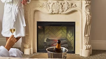 Frette Italian sheets, premium bedding, memory-foam beds, in-room safe