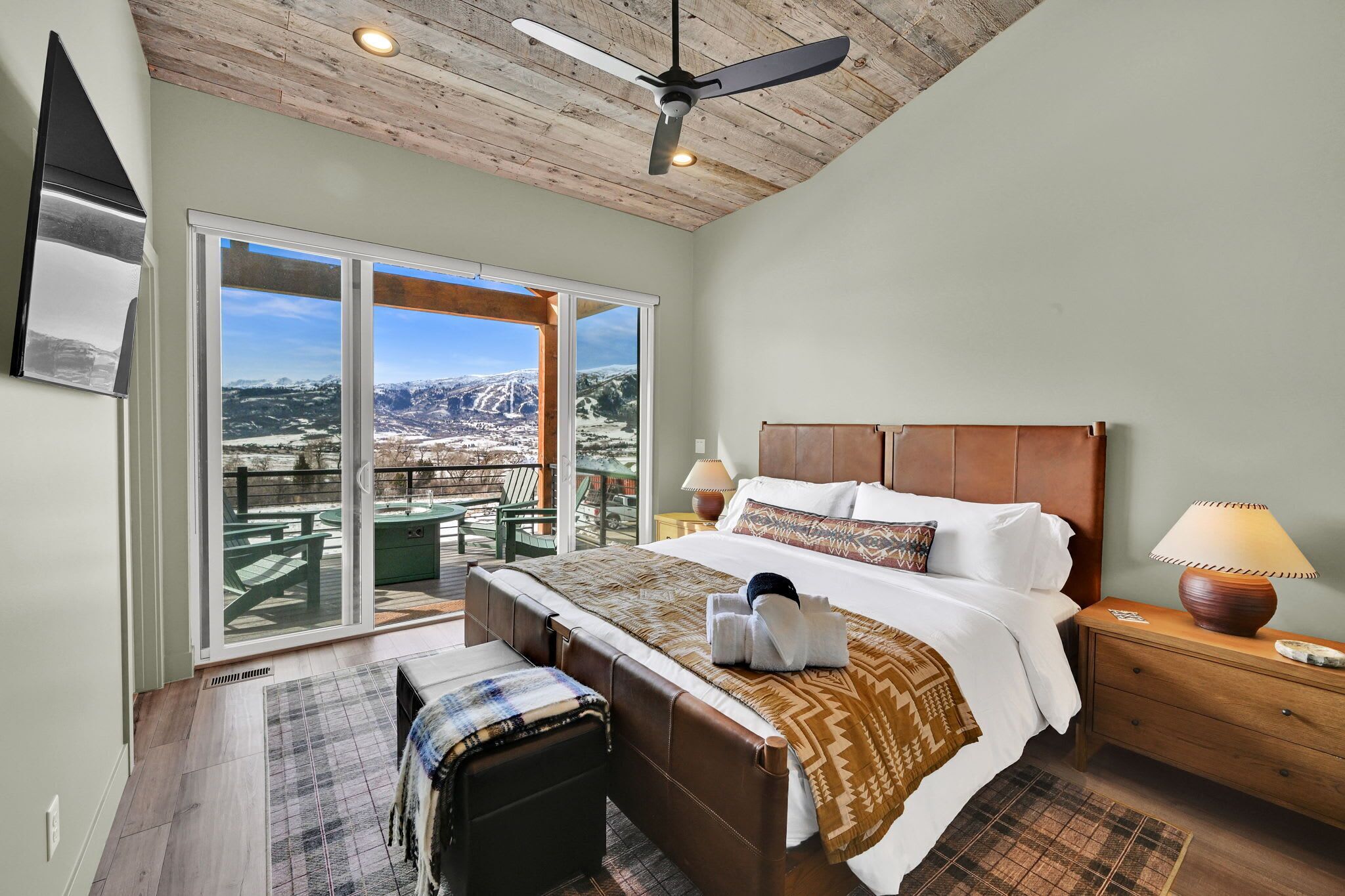 3 多间卧室、熨斗/熨衣板、WiFi、床单