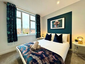 Unclassified image, 5 of 28, button - Bournemouth Bliss: 3Bedroom Near Sea & Town Vibes! (Bournemouth)