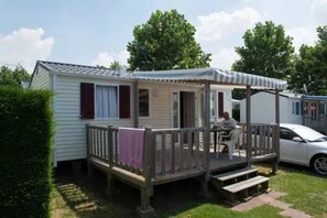 Exterior - ZEcamping 5 étoiles animé espace aquatique locatif TV BBQ 27m2 (Le Château-d'Olonne)
