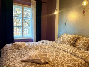 WiFi, bed sheets - Stylish 3BR Apartment in Prague City Center (Prague 1)