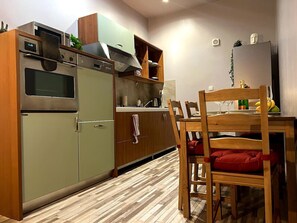 Fridge, microwave, oven, stovetop - Stylish 3BR Apartment in Prague City Center (Prague 1)