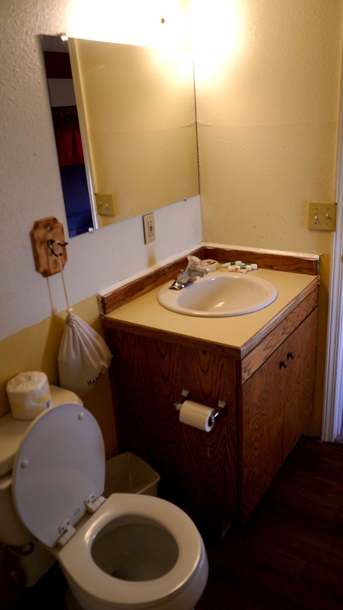 Deluxe Single Room, Mountain View | Bathroom | Shower, hair dryer, towels, soap