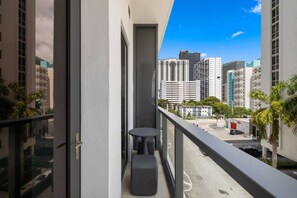 Property grounds - Modern Studio with Balcony in Brickell (Miami)