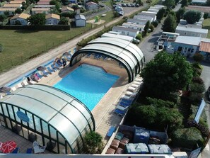 Indoor pool - ZEcamping 4 étoiles familial piscine couverte restaurant et aire de jeux (La Faute-sur-Mer)