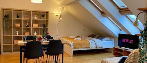 Desk, iron/ironing board, travel cot, WiFi