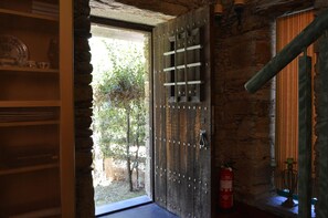 Interior - Country House 'Quinta Pé Franco' with Mountain View, Wi-Fi and Air Conditioning (Fontes Sever Santa Marta de Penaguião)