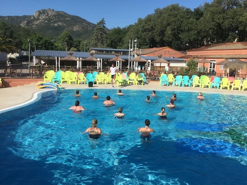 Chalet 5 étoiles - Parc aquatique - eeecci