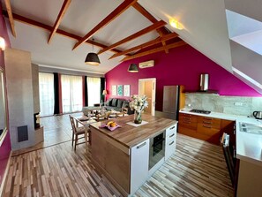 Fridge, stovetop, dishwasher, toaster - 3 Bedrooms Lovely Attic With Terrace (Prague 1)