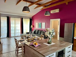 Interior - 3 Bedrooms Lovely Attic With Terrace (Prague 1)