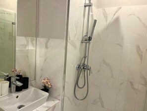 Hair dryer - Spacious 4BR Apartment by Charles Bridge (Praha 1)