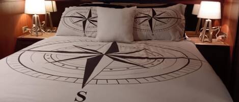 3 bedrooms, bed sheets