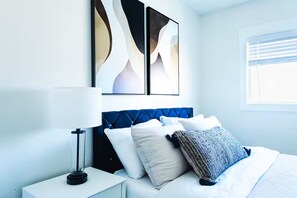 4 slaapkamers, een strijkplank/strijkijzer, wifi, beddengoed