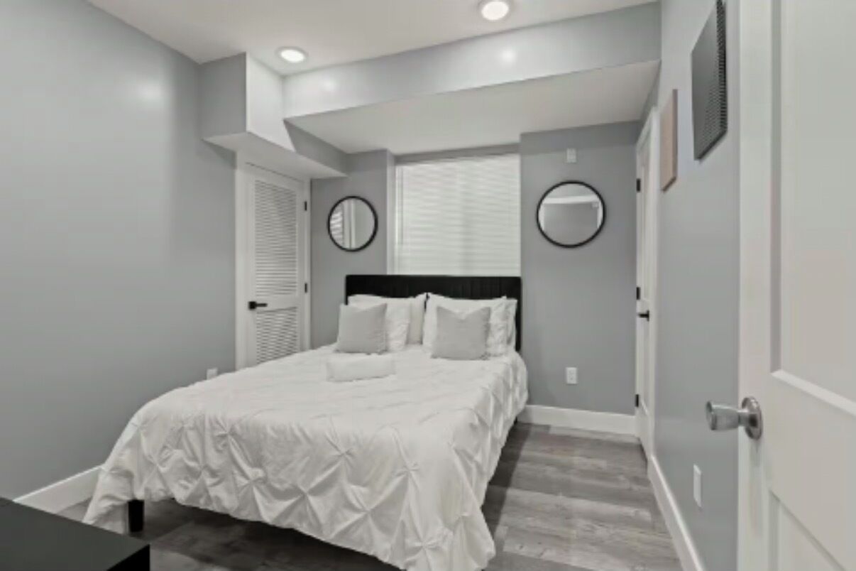 2 quartos, ferros/tábuas de passar roupa, Wi-Fi, roupa de cama