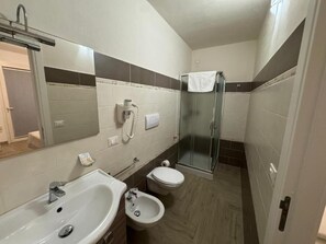 Bathroom - Agriturismo Masseria Pallanzano (Puglia)