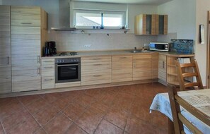 Private kitchen - Uns Hus Fewo Küstenperle (Nienhagen)