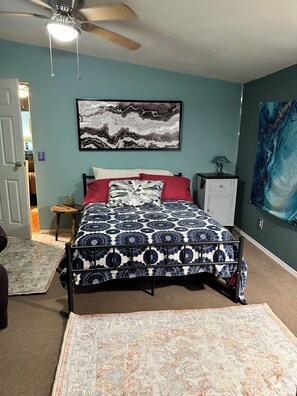 Unclassified image, 3 of 17, button - 3 Rivers Crystal Cabin 3 Bedrooms 2 Bathrooms ~ Nature Lovers Only (Fort White)