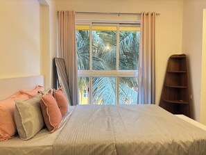 2 chambres, fer et planche à repasser, Wi-Fi, draps fournis
