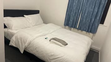 4 bedrooms, WiFi, bed sheets