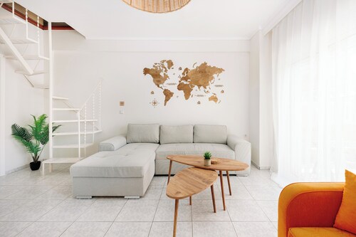 Perla Mare - Cozy house in the Heart of Nea Peramos — 3 Min Walk to the Beach!