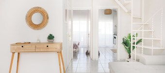 Perla Mare - Cozy house in the Heart of Nea Peramos — 3 Min Walk to the Beach!