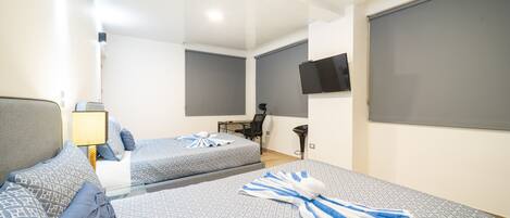 In-room safe, free WiFi