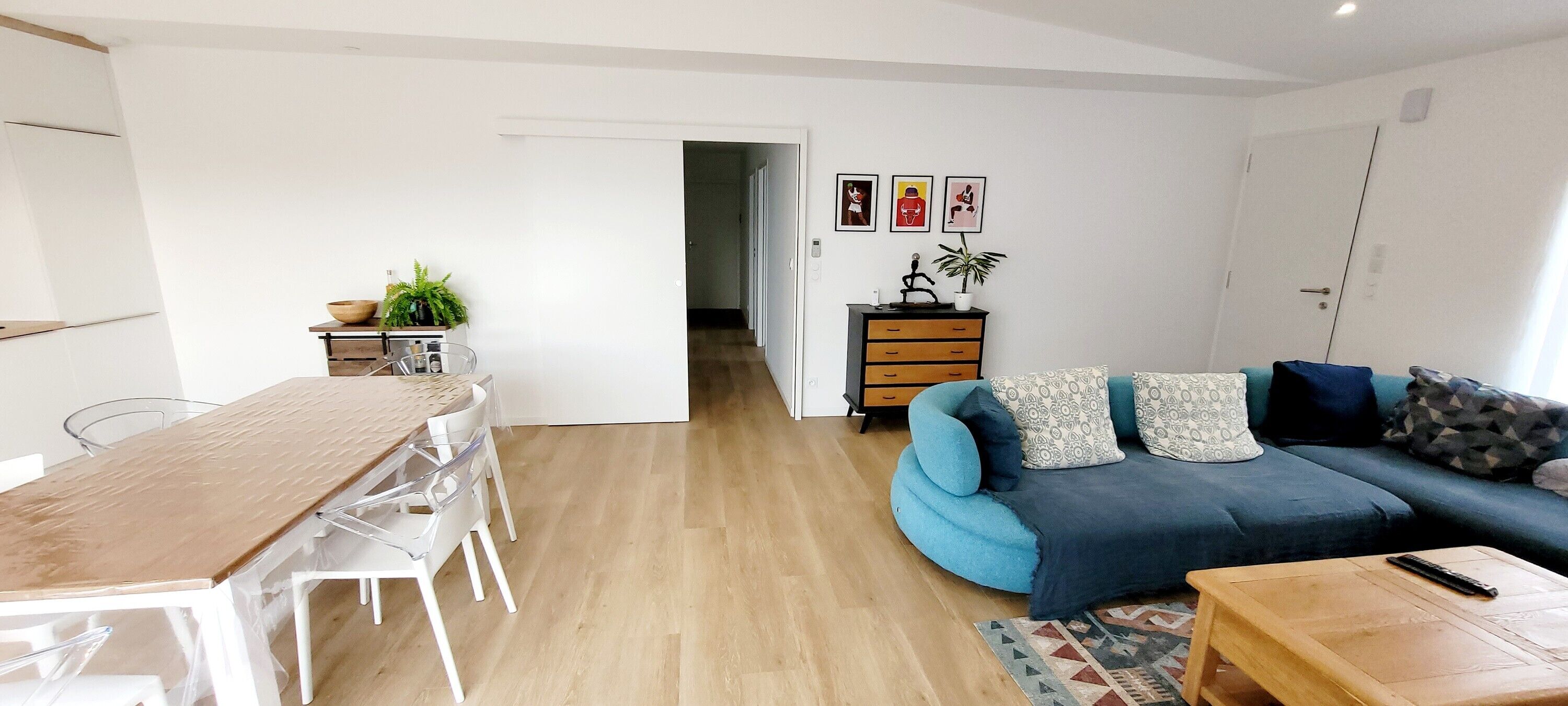 Televisie en een tafeltennistafel