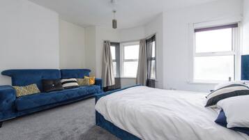 1 bedroom, iron/ironing board, WiFi, bed sheets