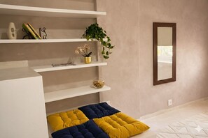 Interior - Apartment just minutes from Copacabana Beach. (Rio de Janeiro)