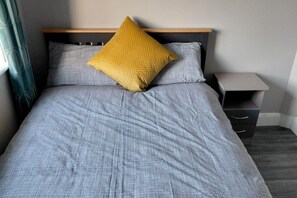 4 bedrooms, free WiFi, bed sheets