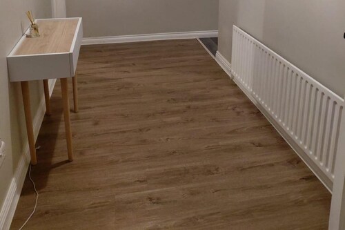 4 Bedroom House Sleeps 8 -pets Welcome -fireplace