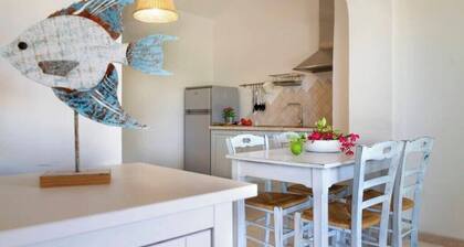 Cannigione | Family Villa with Terrace & BBQ-Near Costa Smeralda-Sleeps 4 - And1
