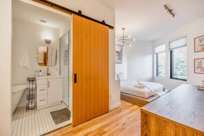 1 chambre, fer et planche à repasser, Wi-Fi gratuit, draps fournis