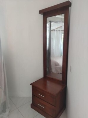 Double Room, 1 Queen Bed, Kitchen, Beachfront | Interior - Harbour Bay Anex  (Tangalle)