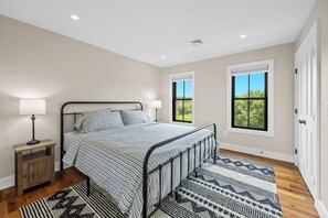 3 bedrooms, WiFi, bed sheets - West Vine St - 3 Bedrooms! (Provincetown)