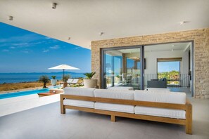 Terrace/patio - 5* Luxury Seaview Villa Plant 4 with pool (Novalja)