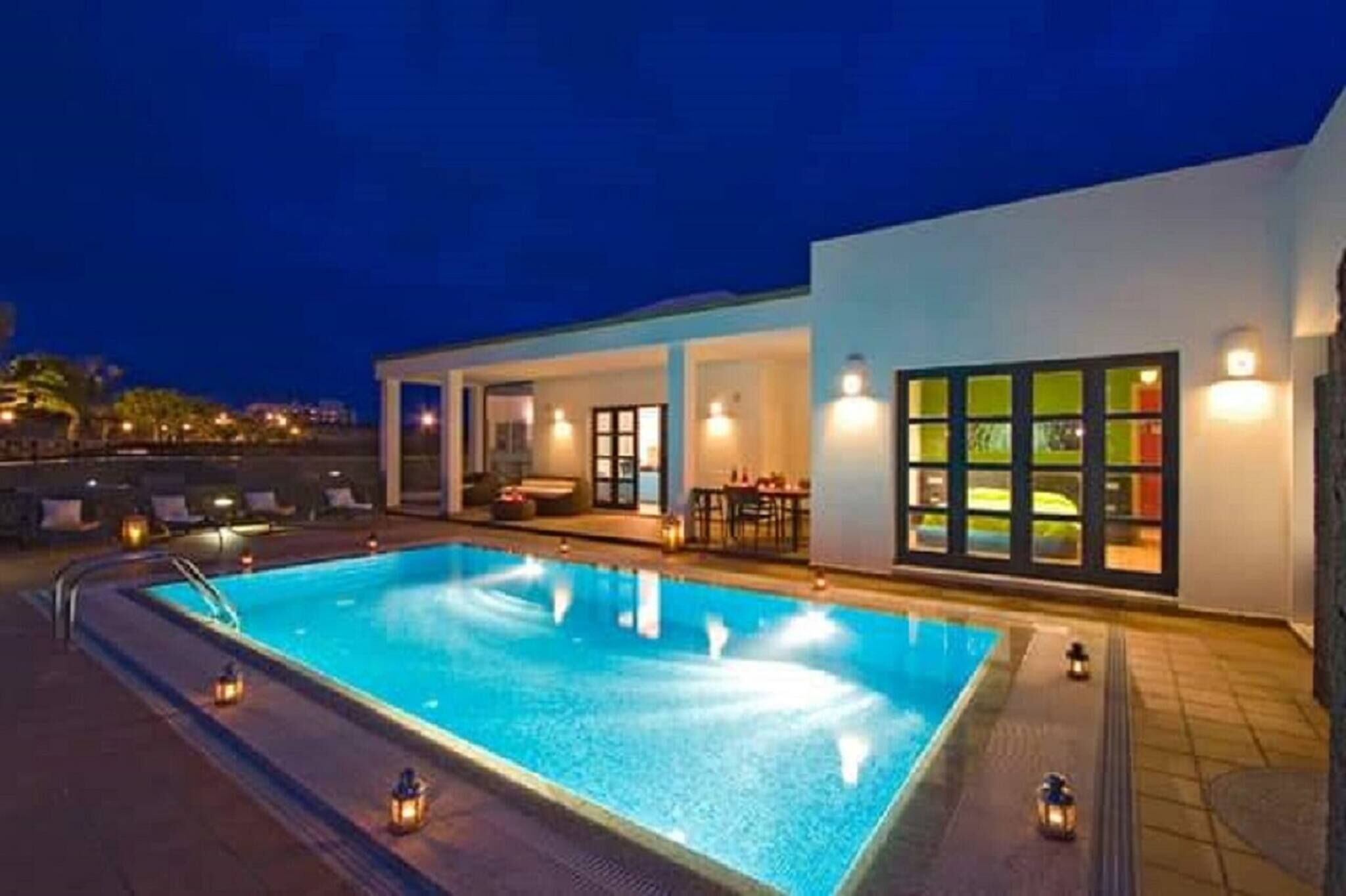Villa, 3 chambres, fumeurs, piscine privée | Piscine | Piscine extérieure