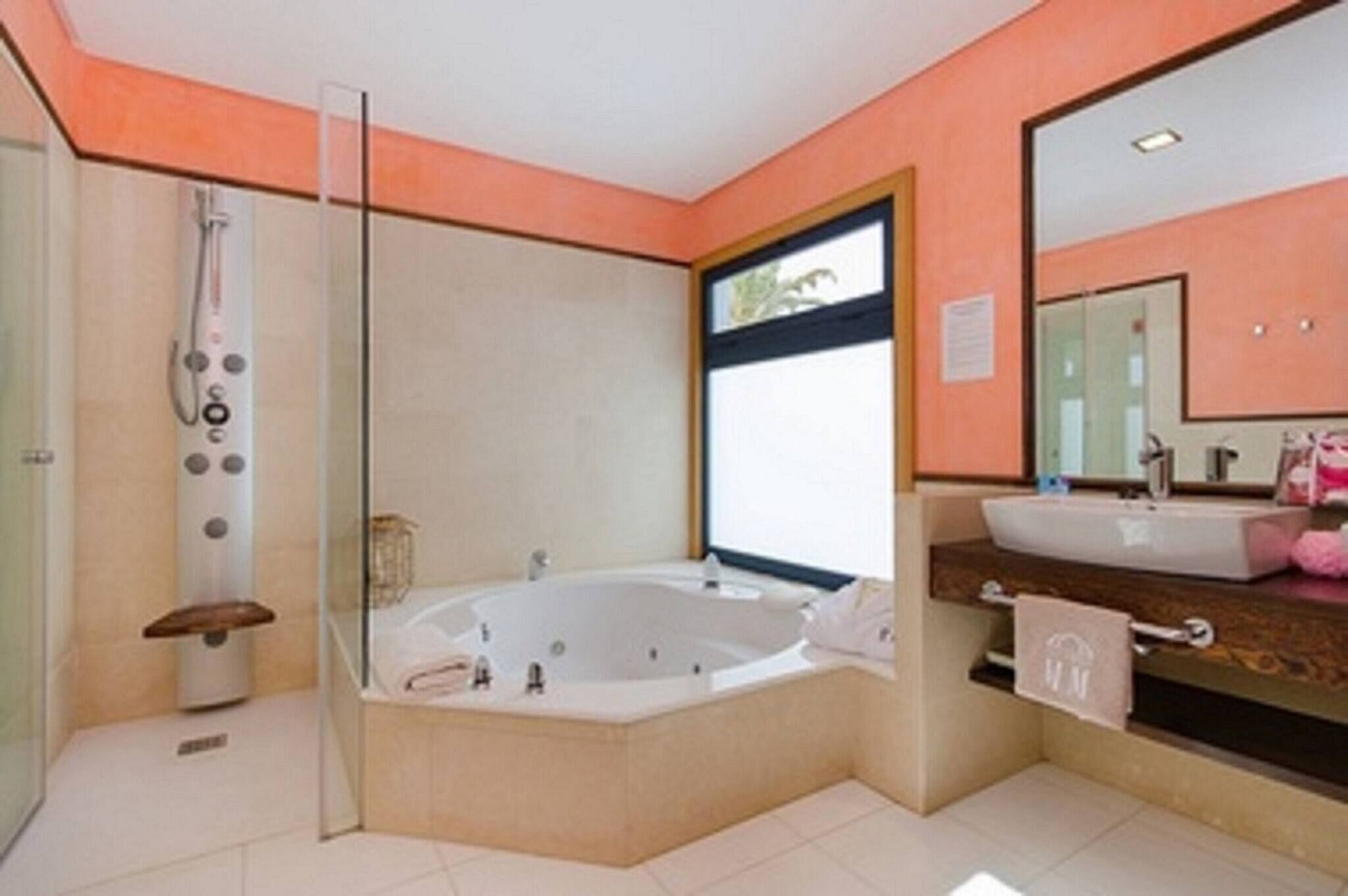 Villa, 3 Bedrooms, Smoking, Private Pool | Bathroom