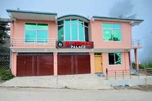 Unclassified image, 3 of 10, button - MASHAL PALACE (Abbottabad)