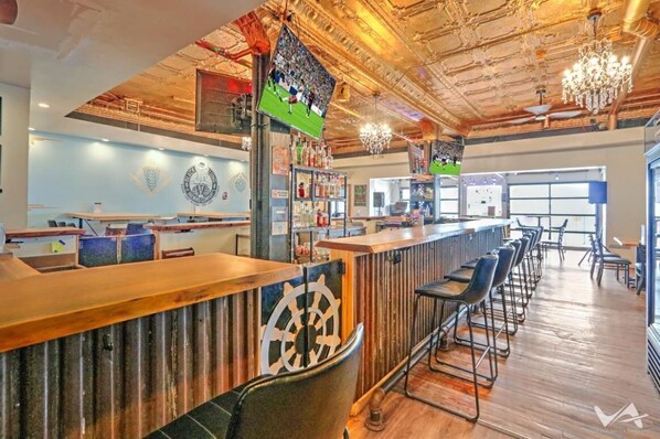 Unclassified image, 1 of 30, button