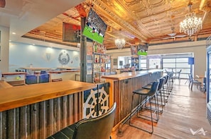 Unclassified image, 3 of 19, button - Randolph Hotel (Fox Lake)