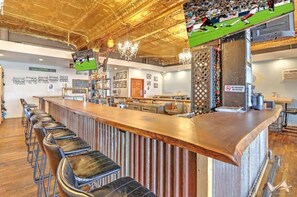 Unclassified image, 2 of 30, button