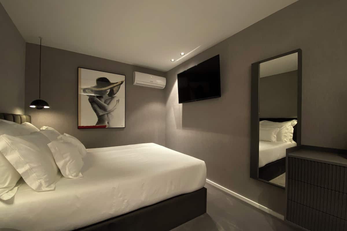 Apartment, Terrace | Blackout curtains, soundproofing, iron/ironing board (on request)