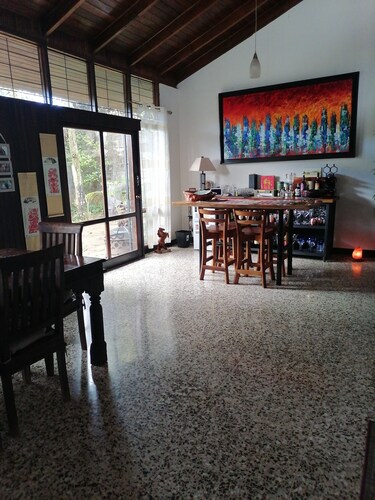 Fabulous 1-bedroom house in San Pedro perfect for your getaway